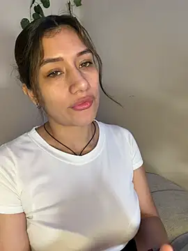 Snapshot of Bckystonee chatting on May 1, 2026, 6:56 pm Bckystonee online show from May 1, 2026, 6:56 pm