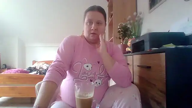 ReifeVenna online show from October 1, 2025, 10:43 am