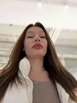 justmila online show from December 24, 2024, 4:51 pm