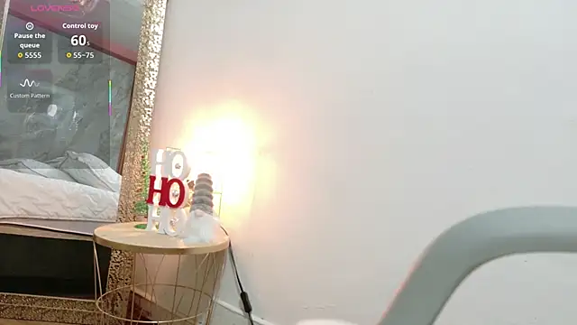 Sluttyandmature online show from November 19, 2025, 1:00 pm