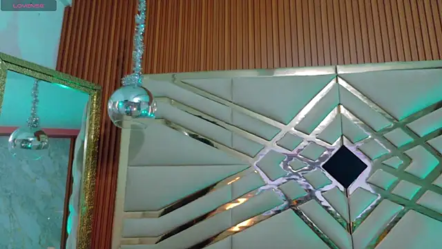 Sluttyandmature online show from March 25, 2026, 12:44 pm