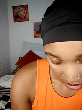 Snapshot of Shria107 chatting on February 7, 2026, 7:23 am Shria107 online show from February 7, 2026, 7:23 am