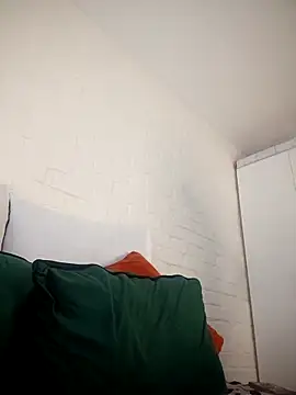 Snapshot of Shria107 chatting on March 6, 2026, 10:45 am Shria107 online show from March 6, 2026, 10:45 am