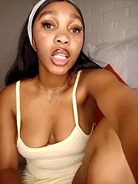 Snapshot of Shria107 chatting on March 23, 2026, 9:41 pm Shria107 online show from March 23, 2026, 9:41 pm