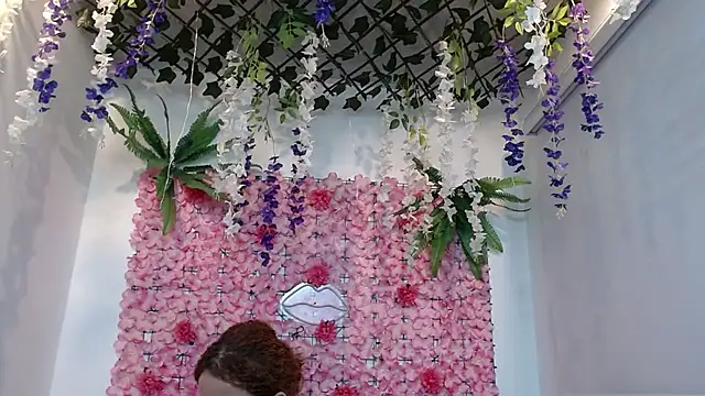 BLONDE SEXYHOT online show from February 2, 2025, 1:02 am