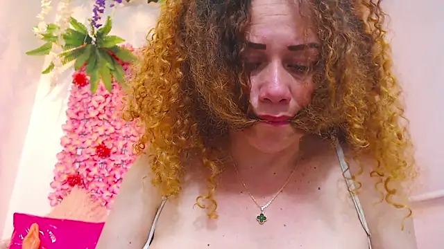 Snapshot of BLONDE_SEXYHOT chatting on December 13, 2025, 7:53 pm BLONDE SEXYHOT online show from December 13, 2025, 7:53 pm