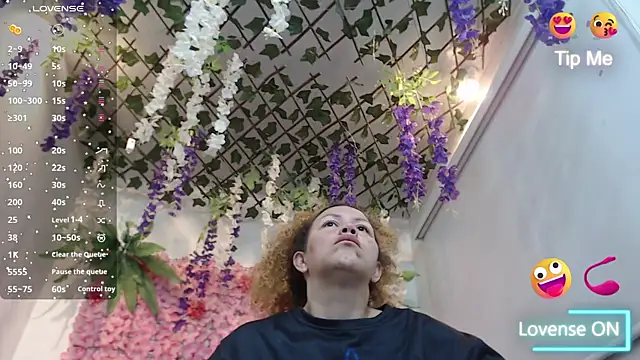 Snapshot of BLONDE_SEXYHOT chatting on January 16, 2026, 10:41 am BLONDE SEXYHOT online show from January 16, 2026, 10:41 am