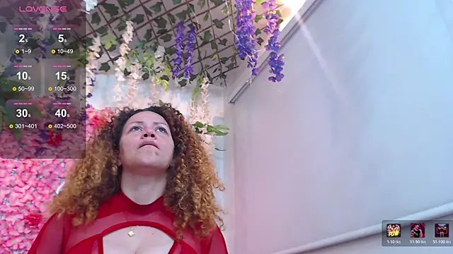 Snapshot of BLONDE_SEXYHOT chatting on February 3, 2026, 10:20 am BLONDE SEXYHOT online show from February 3, 2026, 10:20 am