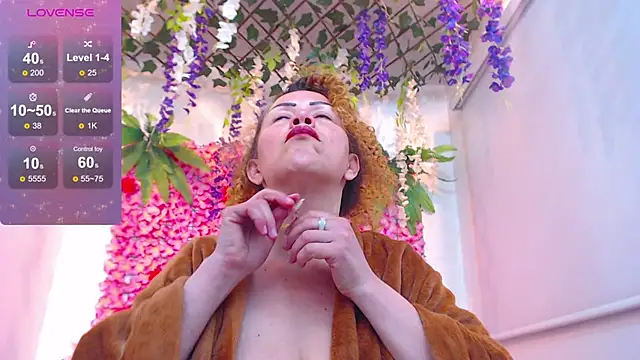 Snapshot of BLONDE_SEXYHOT chatting on February 9, 2026, 1:04 pm BLONDE SEXYHOT online show from February 9, 2026, 1:04 pm