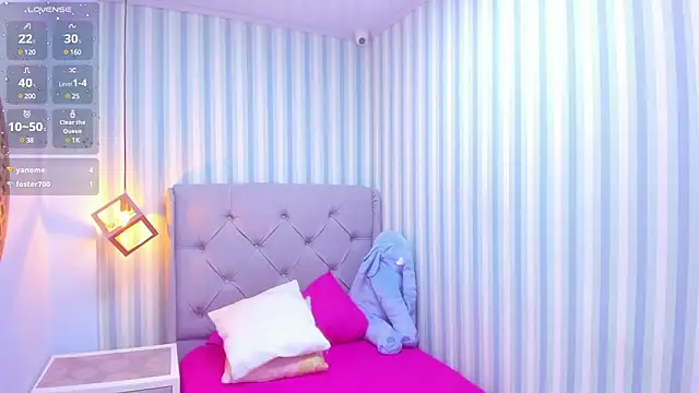 MAILYLOVE1 online show from March 22, 2025, 3:31 pm