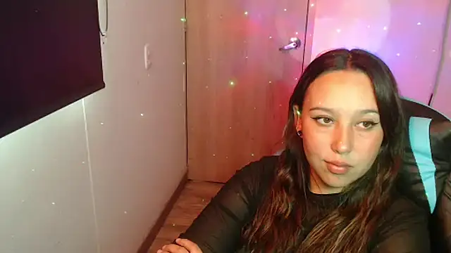 Skarlet Adams28 online show from March 17, 2026, 8:34 pm