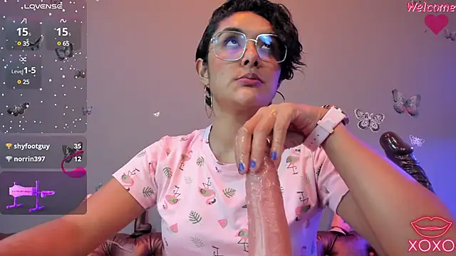 Kaira mosse online show from January 11, 2025, 2:15 pm