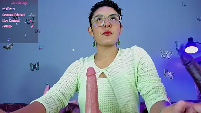 Kaira mosse online show from February 11, 2025, 11:32 am