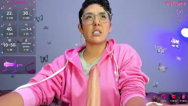 Kaira mosse online show from March 7, 2025, 1:07 pm