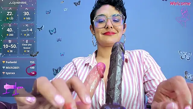 Kaira mosse online show from March 19, 2025, 6:23 pm