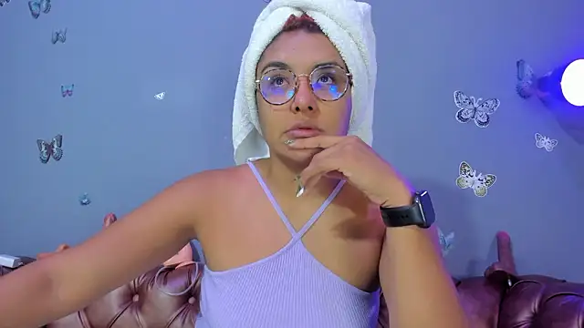 Kaira mosse online show from March 25, 2026, 12:00 pm