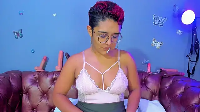 Kaira mosse online show from April 18, 2026, 11:36 am