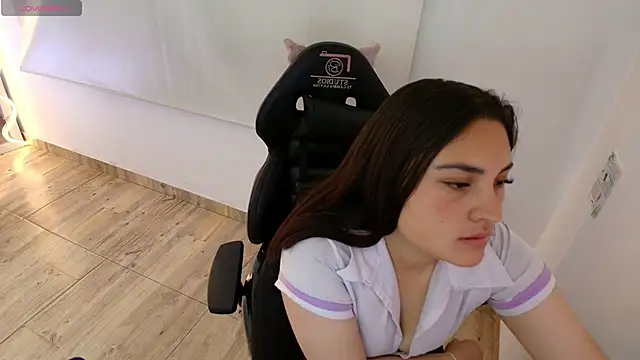 Brendda tay online show from November 22, 2025, 4:11 am