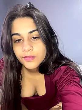 Snapshot of MiaOrtizCam chatting on December 1, 2024, 4:29 pm MiaOrtizCam online show from December 1, 2024, 4:29 pm