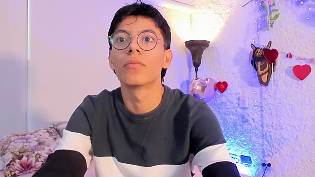 alexandersawyer online show from February 19, 2025, 11:38 am