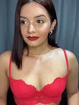 Snapshot of Melanyprada chatting on February 5, 2026, 4:39 am Melanyprada online show from February 5, 2026, 4:39 am