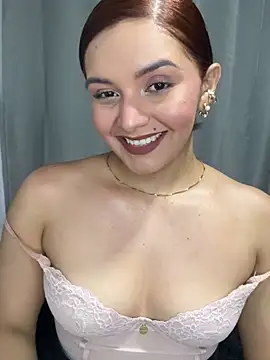 Snapshot of Melanyprada chatting on February 18, 2026, 4:52 am Melanyprada online show from February 18, 2026, 4:52 am