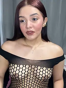 Snapshot of Melanyprada chatting on February 22, 2026, 5:40 am Melanyprada online show from February 22, 2026, 5:40 am