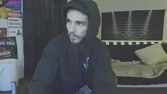 Snapshot of XMeF10 chatting on March 6, 2025, 8:27 pm XMeF10 online show from March 6, 2025, 8:27 pm