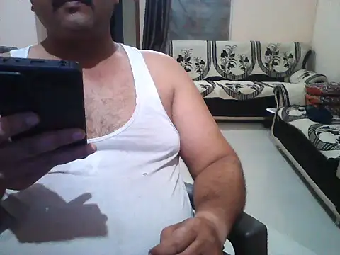 Akhil3290 online show from July 8, 2026, 2:43 pm