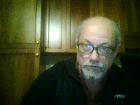 Snapshot of gianbragallini chatting on March 22, 2025, 11:53 pm gianbragallini online show from March 22, 2025, 11:53 pm