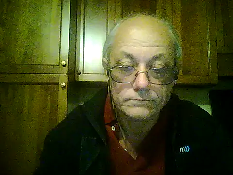 Snapshot of gianbragallini chatting on October 20, 2025, 10:10 pm gianbragallini online show from October 20, 2025, 10:10 pm