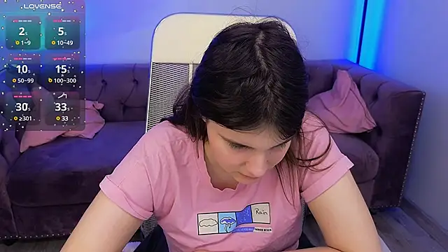 Ruyjin Choi online show from March 14, 2025, 11:01 am