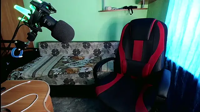 fameboyboo online show from November 24, 2025, 7:30 am