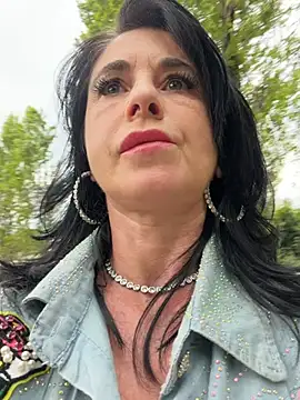 MichelleCara online show from April 12, 2026, 2:22 pm