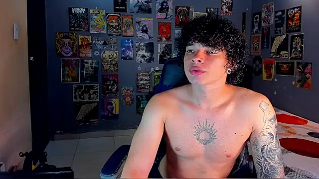 Snapshot of soy_ian_ chatting on September 23, 2025, 6:05 am soy ian online show from September 23, 2025, 6:05 am