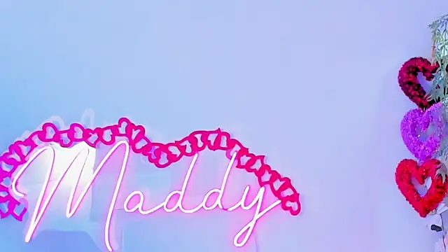 Snapshot of MaddyParisi chatting on February 15, 2025, 11:39 am MaddyParisi online show from February 15, 2025, 11:39 am