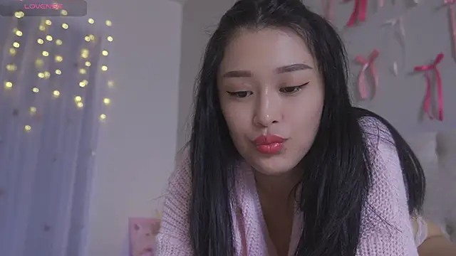 Snapshot of yumisunn chatting on February 9, 2026, 12:25 am yumisunn online show from February 9, 2026, 12:25 am