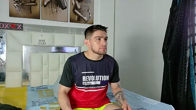 Sexy Alejandro  online show from December 27, 2024, 12:45 pm