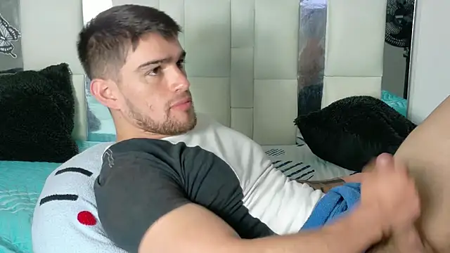 Sexy Alejandro  online show from January 7, 2025, 2:08 pm