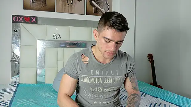 Sexy Alejandro  online show from January 15, 2025, 12:04 pm