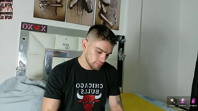 Sexy Alejandro  online show from February 15, 2025, 11:50 am