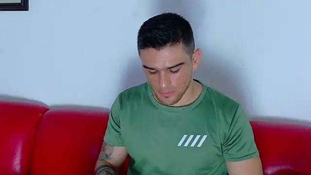 Sexy Alejandro  online show from February 16, 2026, 5:20 pm