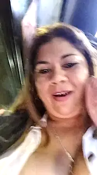 Laura-Hernandez online show from March 8, 2025, 12:55 am