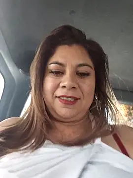 Laura-Hernandez online show from March 15, 2026, 3:18 pm