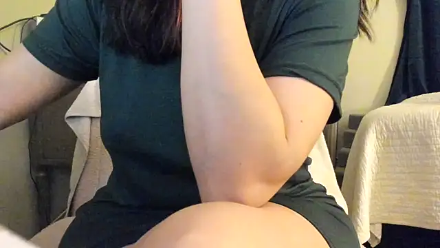 bigb00tyjudyyX online show from March 11, 2025, 4:43 am