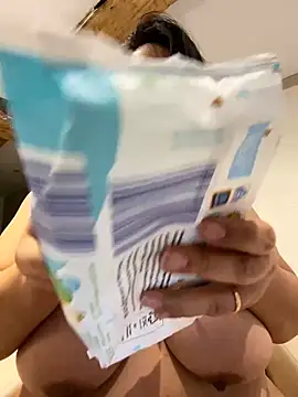 Snapshot of Alma- chatting on January 1, 2025, 2:52 pm Alma- online show from January 1, 2025, 2:52 pm