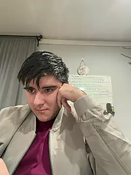 Snapshot of Yann_18 chatting on January 14, 2026, 1:55 am Yann 18 online show from January 14, 2026, 1:55 am