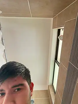 Snapshot of Yann_18 chatting on February 6, 2026, 6:00 pm Yann 18 online show from February 6, 2026, 6:00 pm