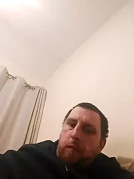 HE-M123 online show from December 24, 2024, 9:55 pm