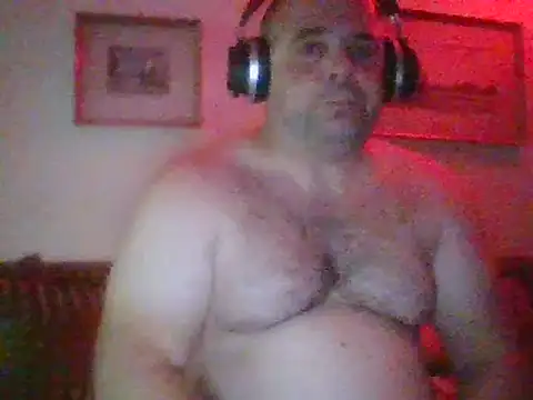 Snapshot of ChristianMouth chatting on October 14, 2025, 8:31 pm ChristianMouth online show from October 14, 2025, 8:31 pm